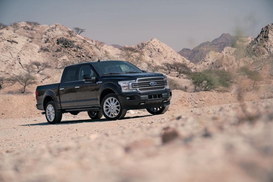  Ford F-150 Limited SuperCrew 2017 года  (фото 10 из 16)